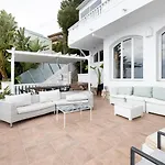 빌라 Exclusive With Private Pool In