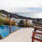 Exclusive With Private Pool In 시체스